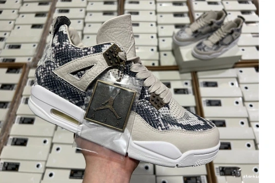 Retro  819139-030 Snakeskin Jordan  4 819139-030  0725